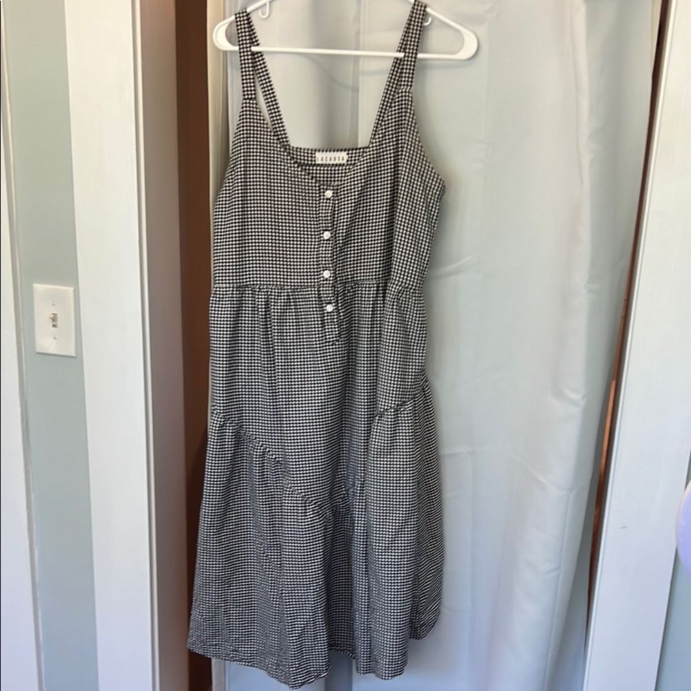 LACAUSA Black and White Sleeveless Sundress